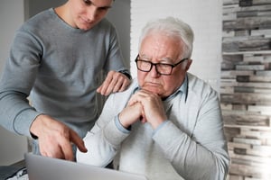 cuidador para adulo mayor
