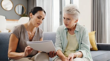 buscar a un cuidador para padre o madre